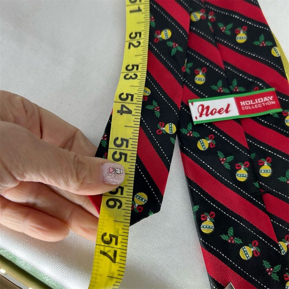 Noel Men's Christmas Holiday Striped Tie Red & Black - Picture 6 of 7